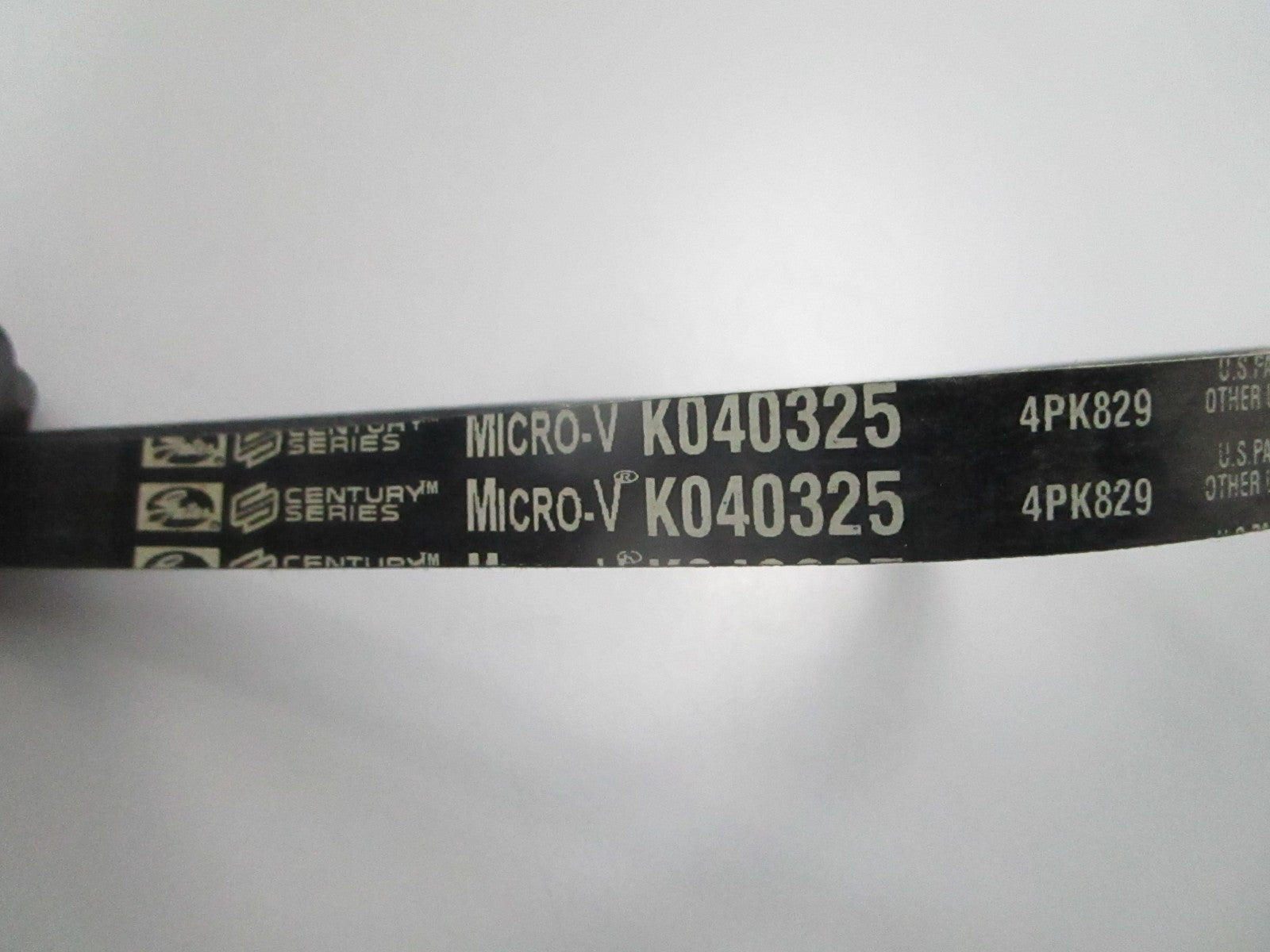 NEW K040325 Gates Micro-V Serpentine Belt 0810