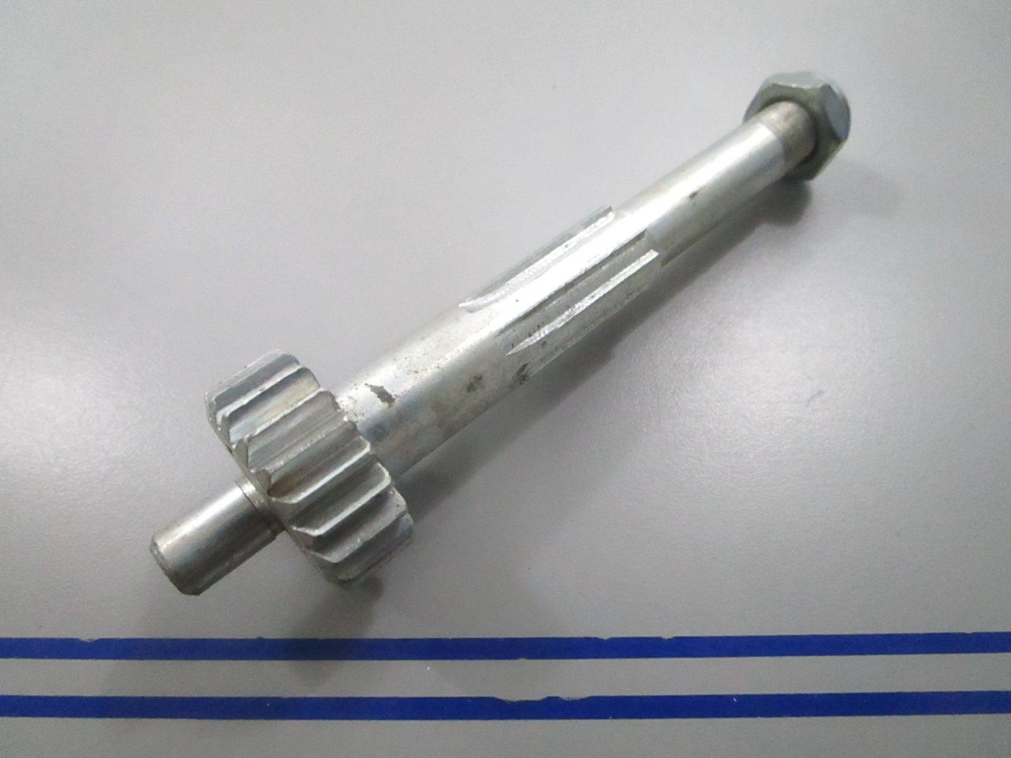 *NEW OEM* 0810 OMC Johnson Evinrude Gear & Shaft 378178 0378178