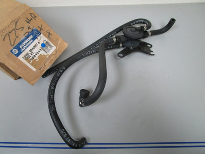 *NEW OEM* 0720 OMC Johnson Evinrude Pump Bracket & Hose Assembly 5001513