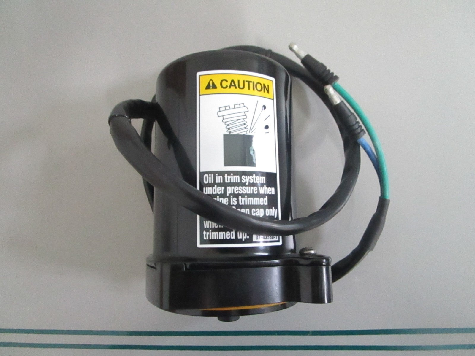 Mercury Marine 8M0060140 Motor Trim Pump Outboard Power Trim NEW OEM 0820