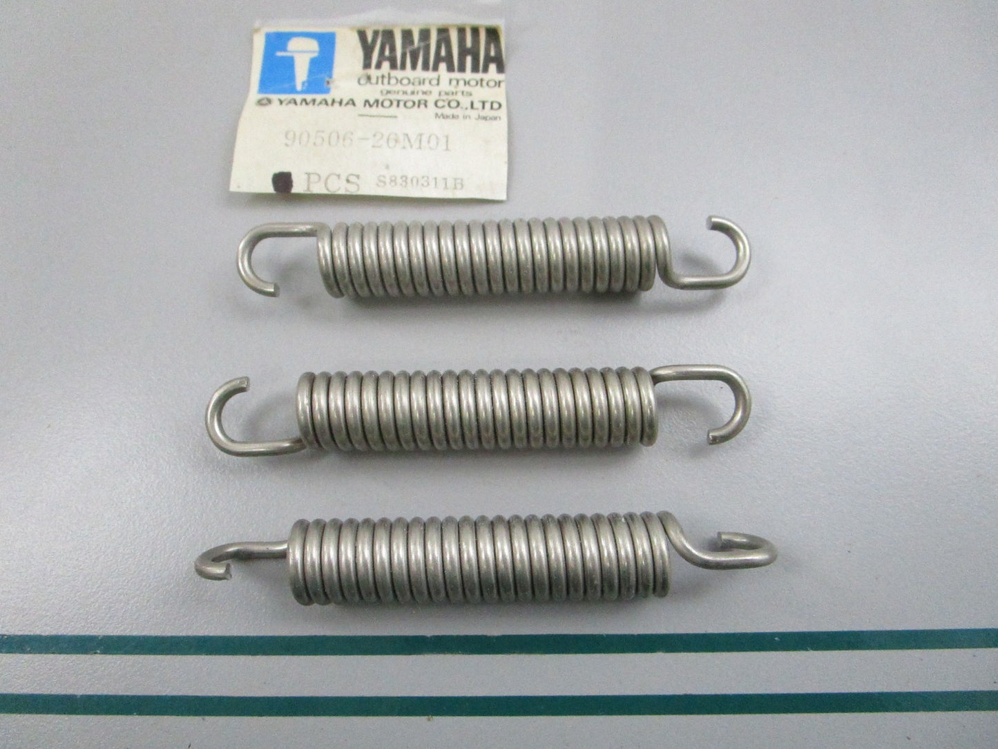 NEW OEM (LOT OF 3) 90506-26M01-00 Yamaha Spring 0810