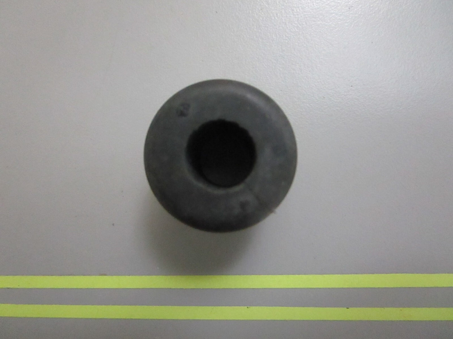 *NEW OEM* 0810 Mercury Quicksilver Rubber Grommet 25-97000