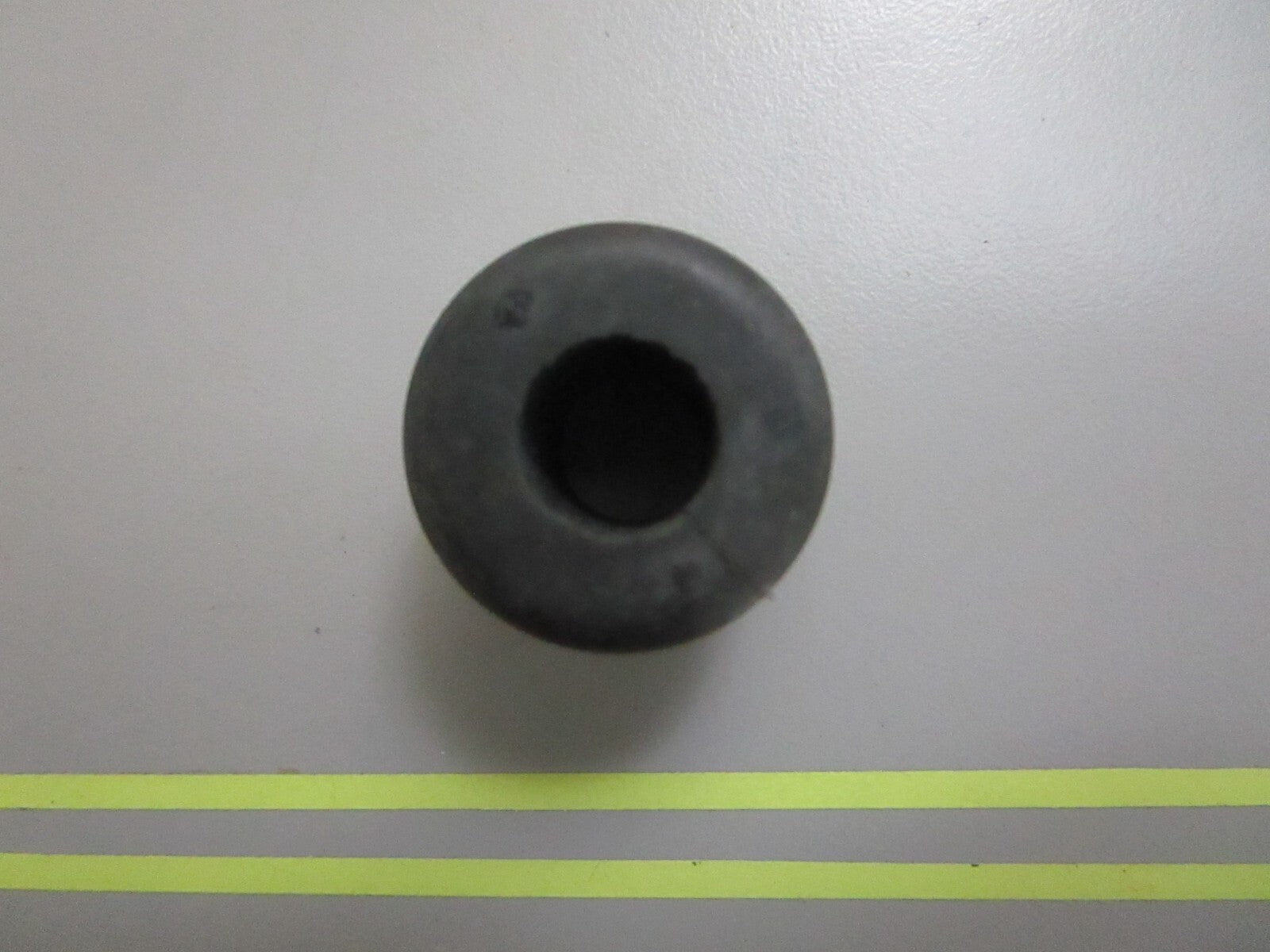*NEW OEM* 0810 Mercury Quicksilver Rubber Grommet 25-97000