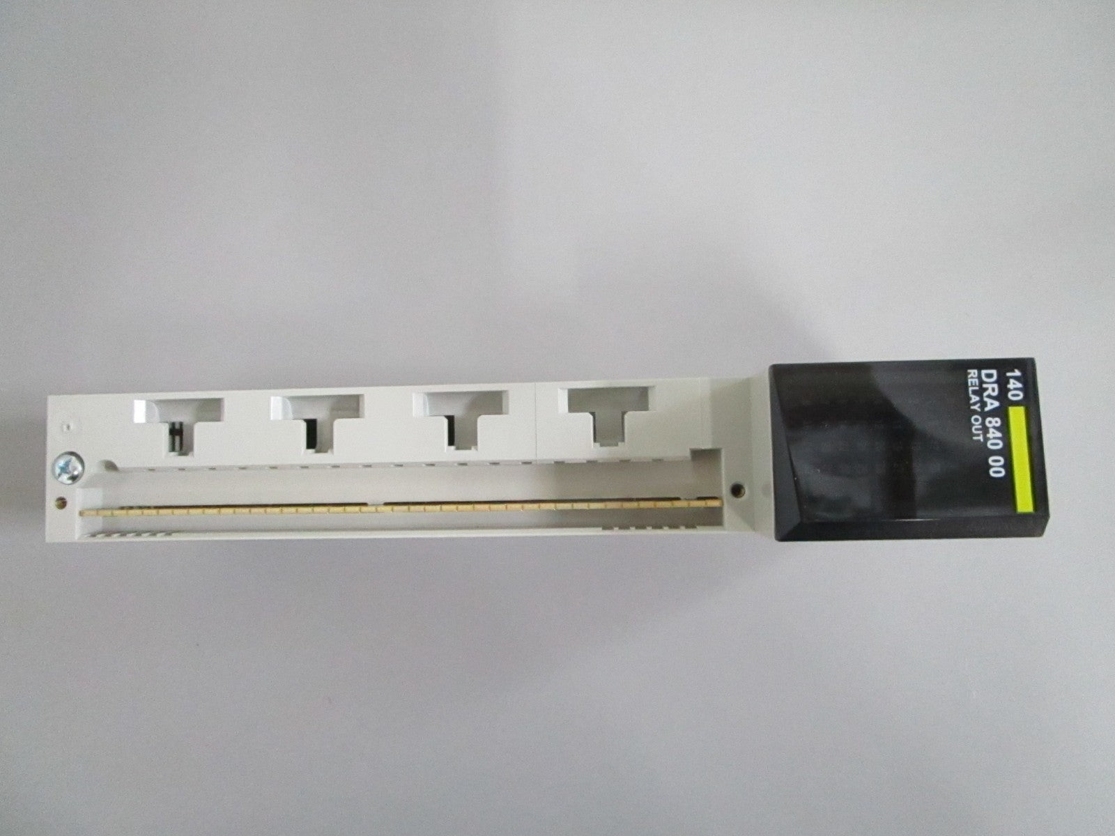 Schneider 140DRA84000 Modicon Quantum Relay Output 16x1 NO NOS NEW OEM 0820