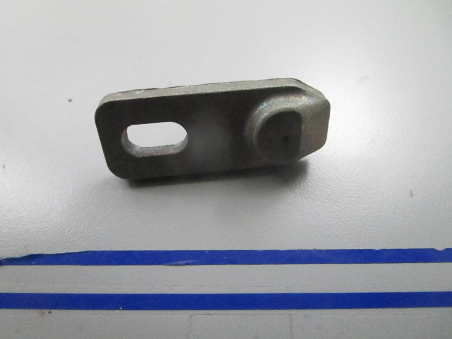 *NEW OEM* 0810 OMC Johnson Evinrude Flag & Pin 384332 0384332