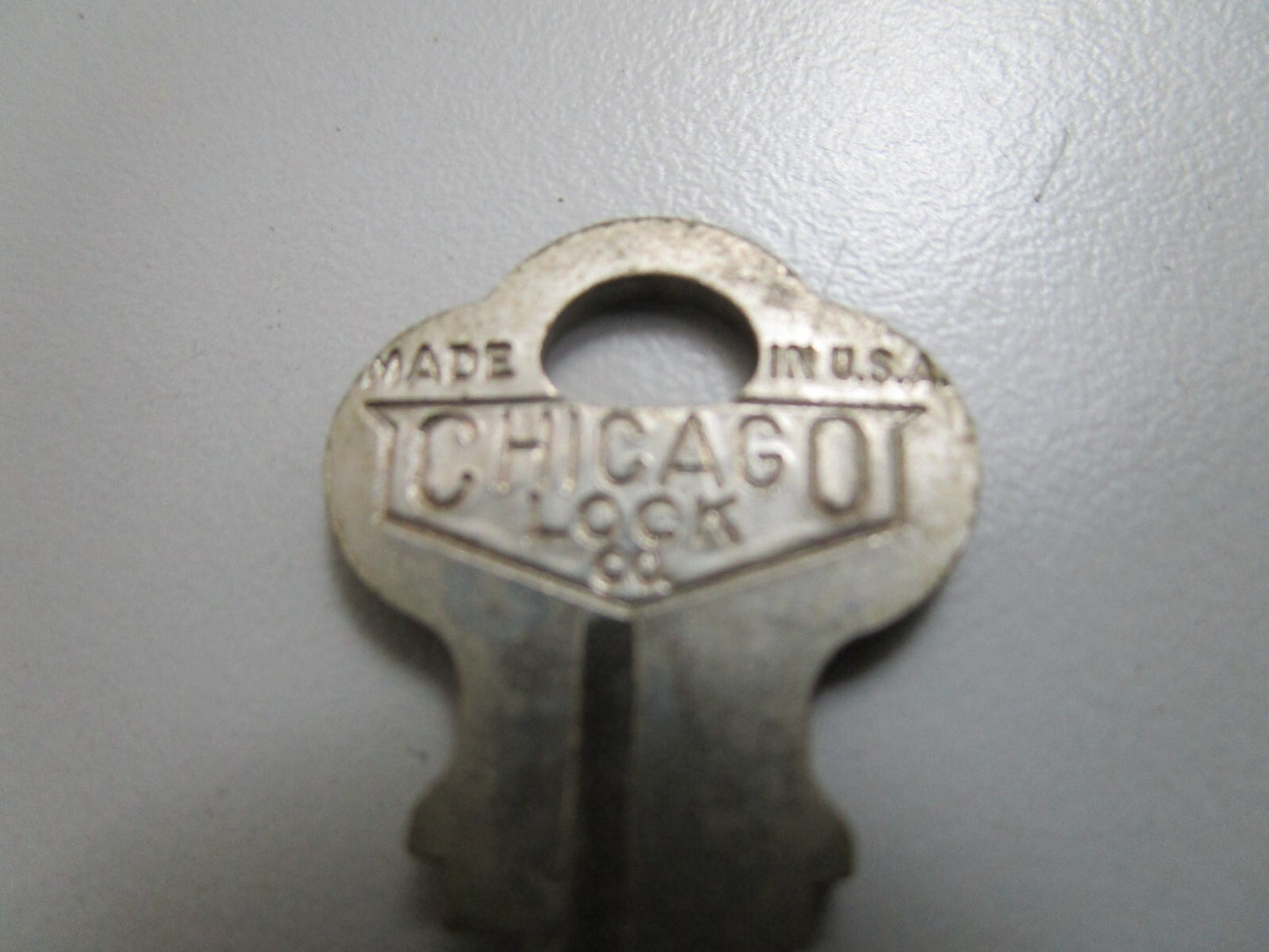 *NEW OEM* 0810 OMC Johnson Evinrude Ignition Key KF48 501563 0501563