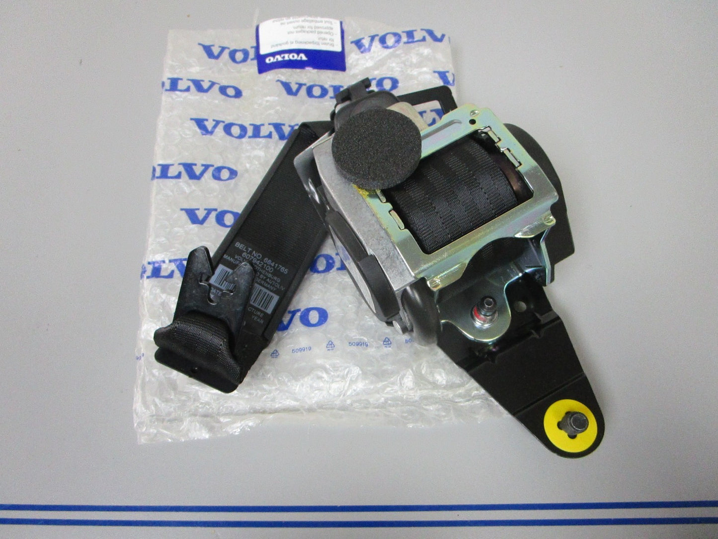 NEW OEM 31351464 Volvo Penta XC90 Lap & Shoulder Seat Belt 0720