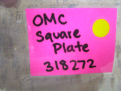 *NEW OEM* (LOT OF 3) 0750 OMC Johnson Evinrude SQUARE PLATE 318272 0318272