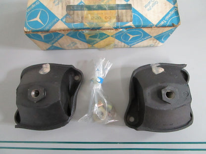 NEW OEM A1082200017 Mercedes-Benz Mount Kit 0820