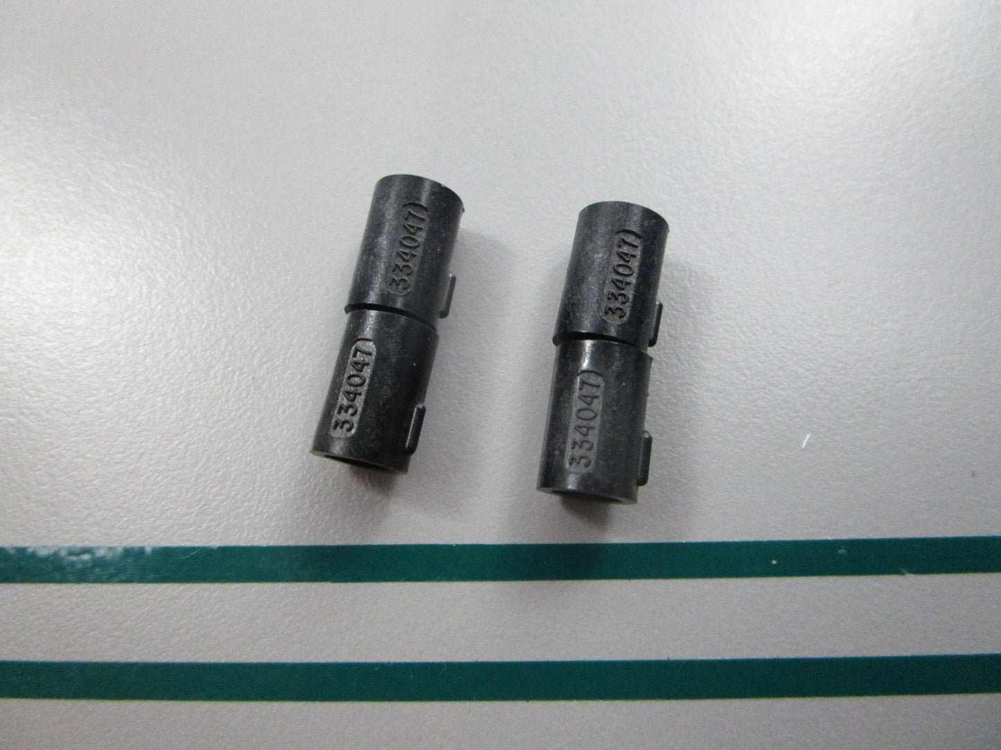 NEW OEM (LOT OF 2) 334047 0334047 OMC Johnson Evinrude Sleeve 0810