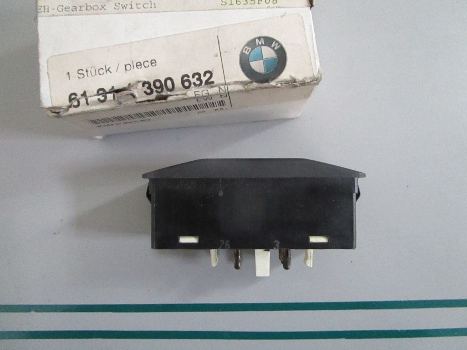 NEW OEM 61311390632 BMW Gearbox Switch 0820