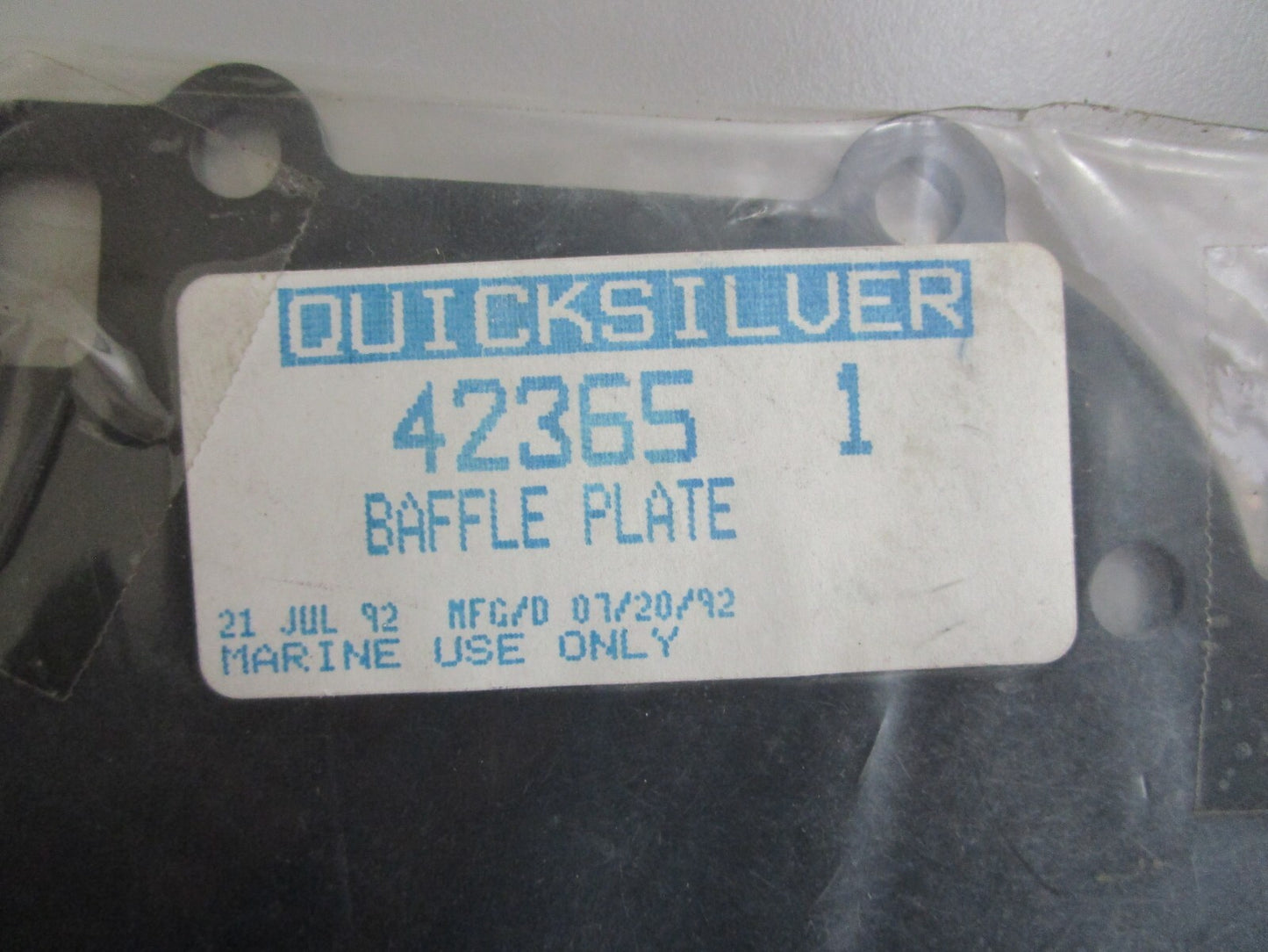 *NEW OEM* 0810 Mercury Quicksilver Cover Plate 423651