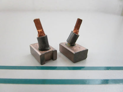NEW OEM (LOT OF 2) 21039-3004 Kawasaki Brush 0810
