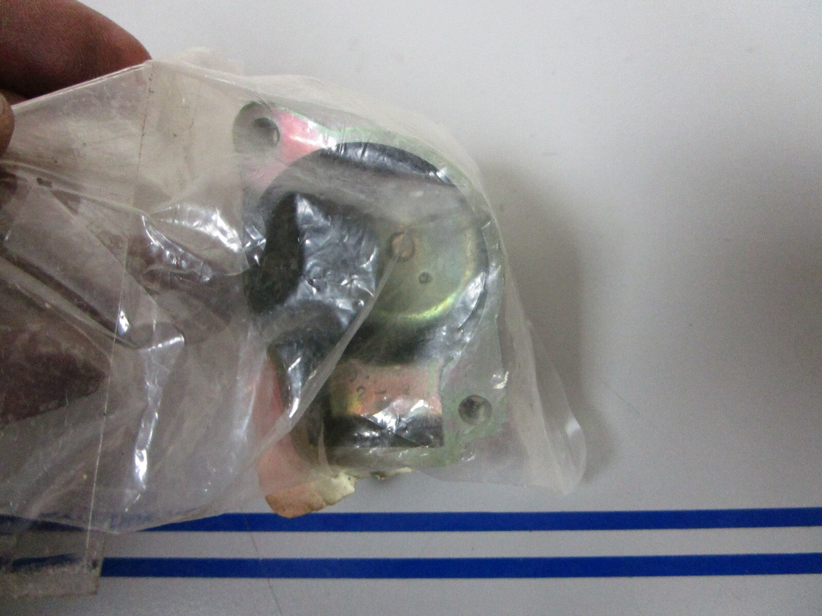 *NEW OEM* 0720 Suzuki Float Chamber 13245-98431