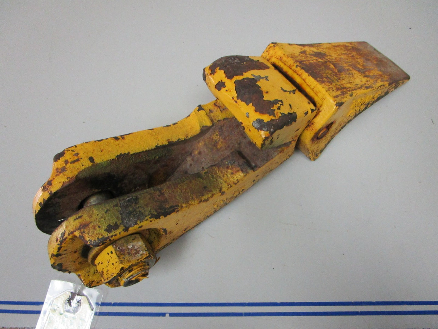 *NEW OEM* 0820 John Deere Fanggs Bucket Tooth & Adapter TF10L T112163