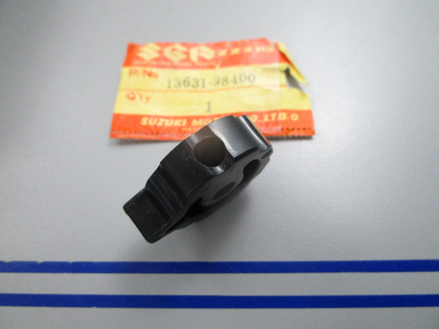 NEW OEM 13631-98400 Suzuki Choke Lever Knob 0810