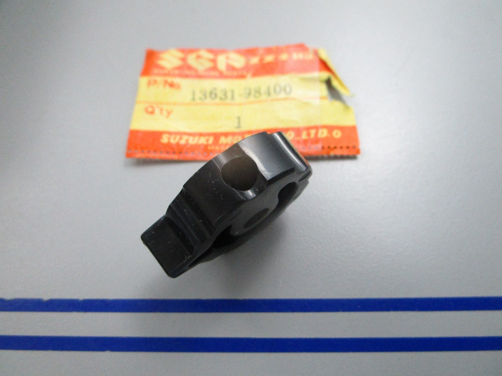 NEW OEM 13631-98400 Suzuki Choke Lever Knob 0810