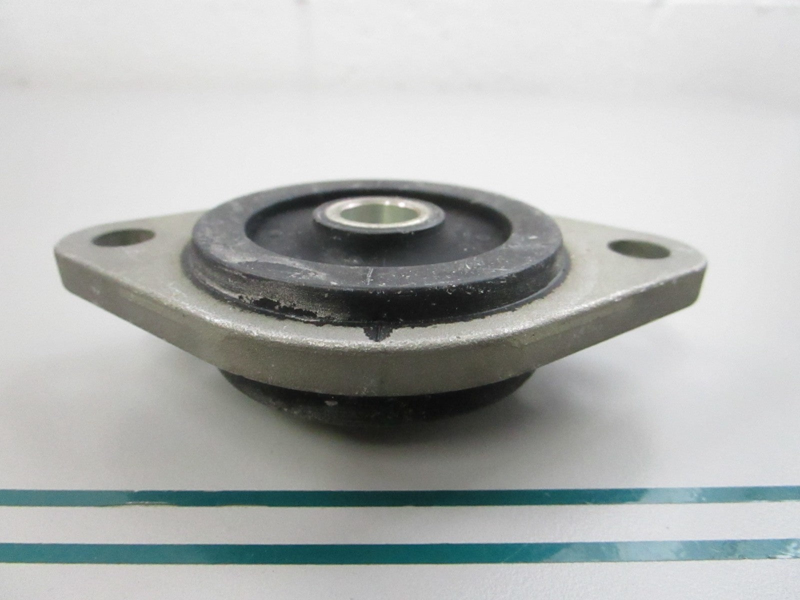NEW OEM 3853806 Volvo Penta Rubber Cushion 0810