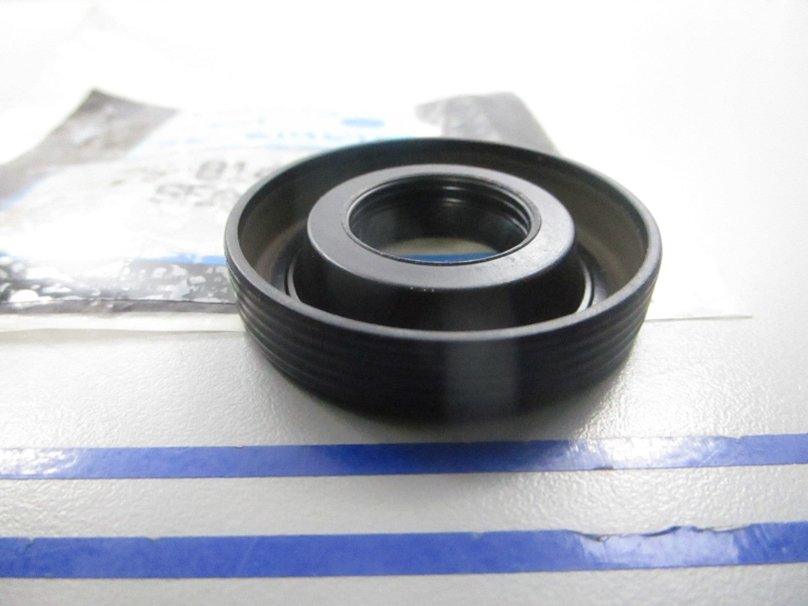 NEW OEM 26-814670 Mercury Quicksilver Seal 0810