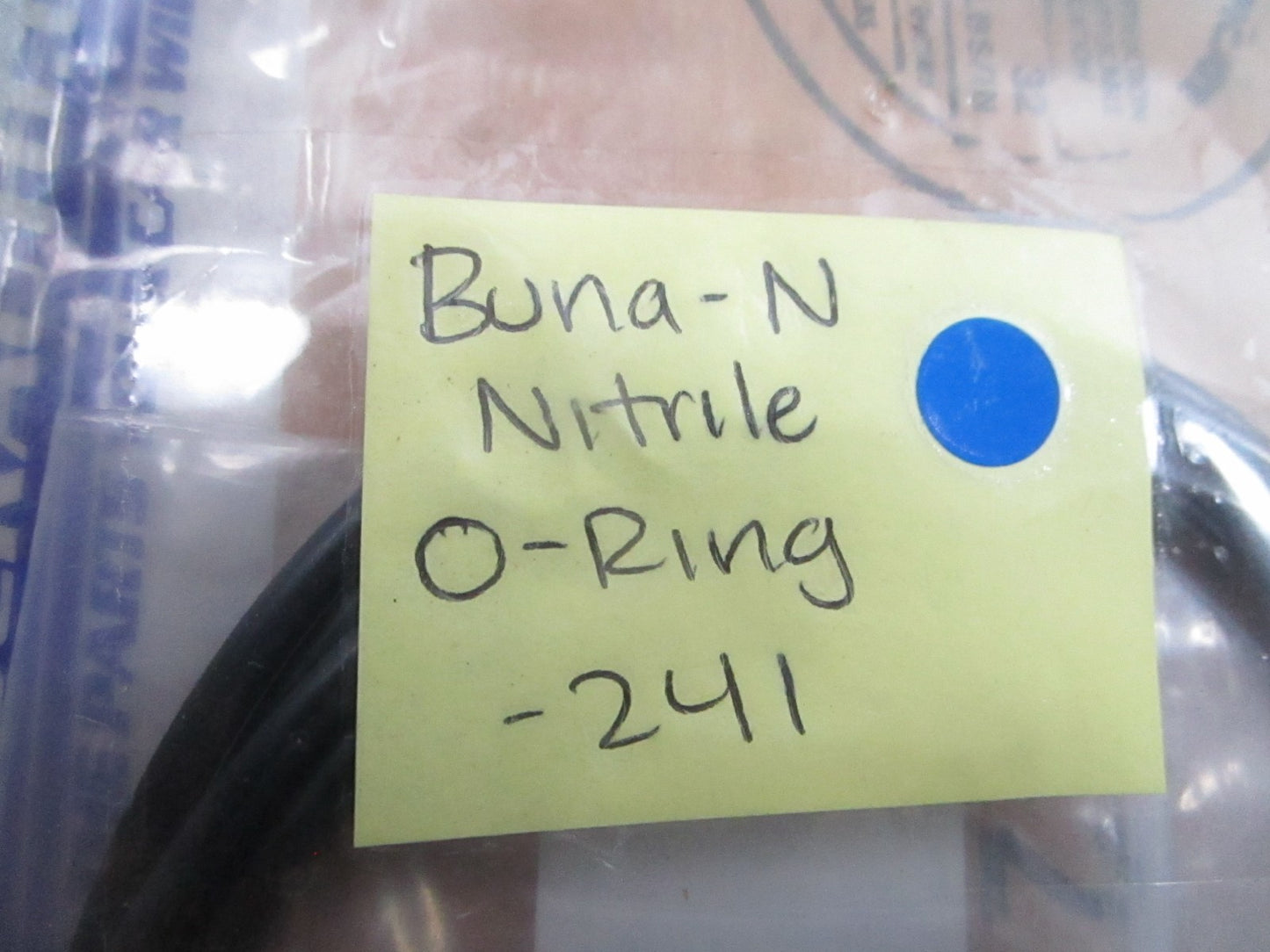 *NEW* (LOT OF 4) 0810 Buna-N Nitrile O-Ring -241