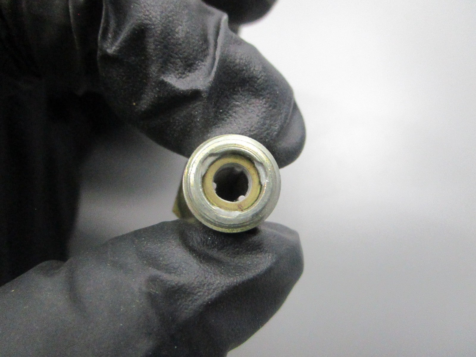 NEW OEM 844237 Volvo Penta Screw 0810