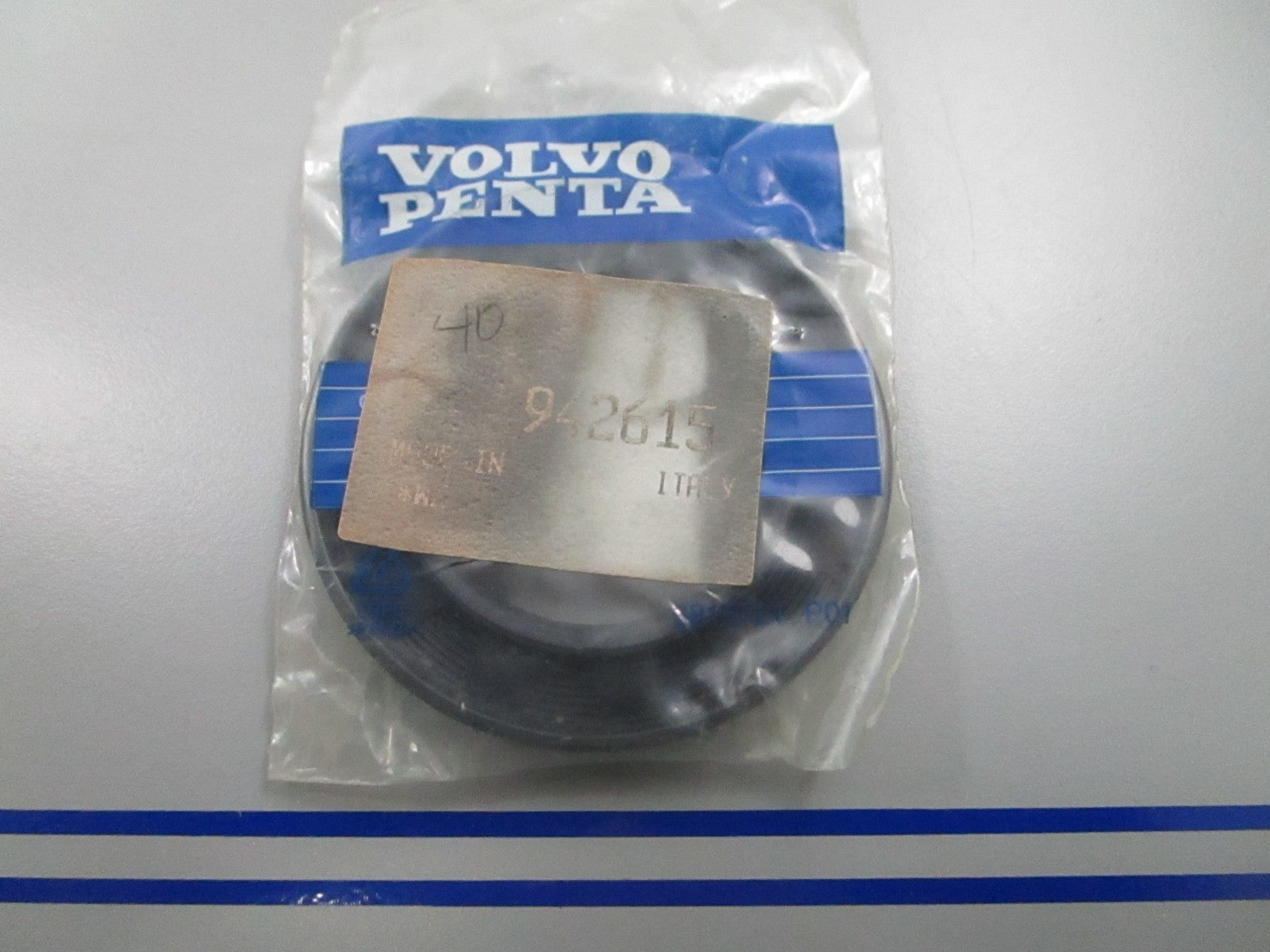 *NEW OEM* 0810 Volvo Penta Sealing Ring 942615