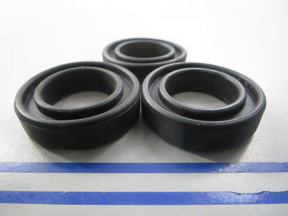 NEW OEM (LOT OF 3) 315748 0315748 OMC Johnson Evinrude Grommet 0810