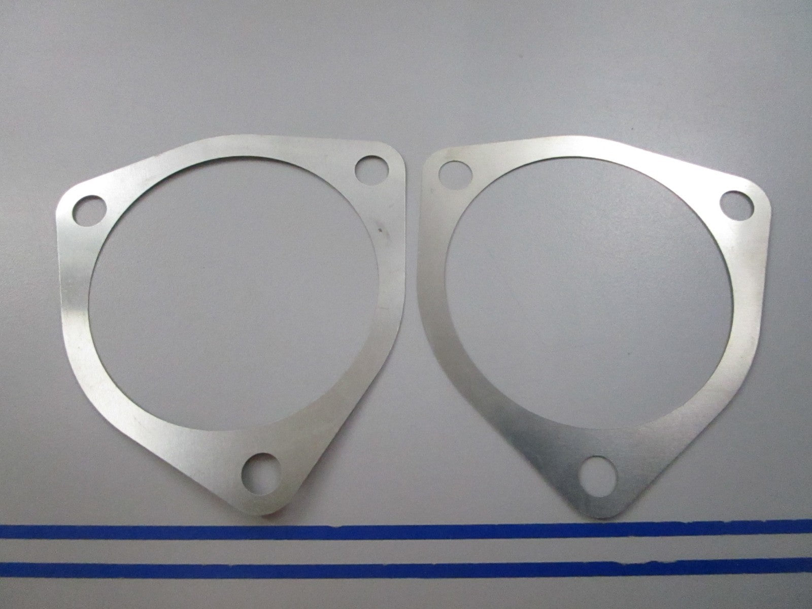 NEW OEM (LOT OF 2) 908428 0908428 OMC Johnson Evinrude Shim 0810