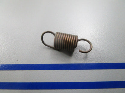 NEW OEM 203166 0203166 OMC Johnson Evinrude Carburetor Spring 0810