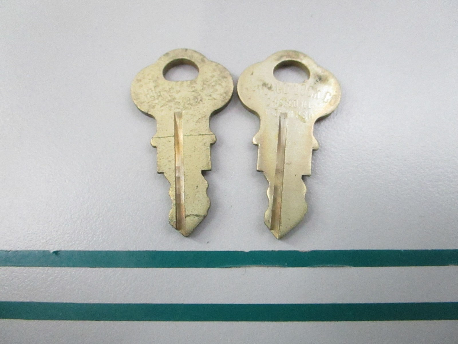 NEW OEM (LOT OF 2) 501525 05015275 OMC Johnson Evinrude KF 10 Ignition Key 0810