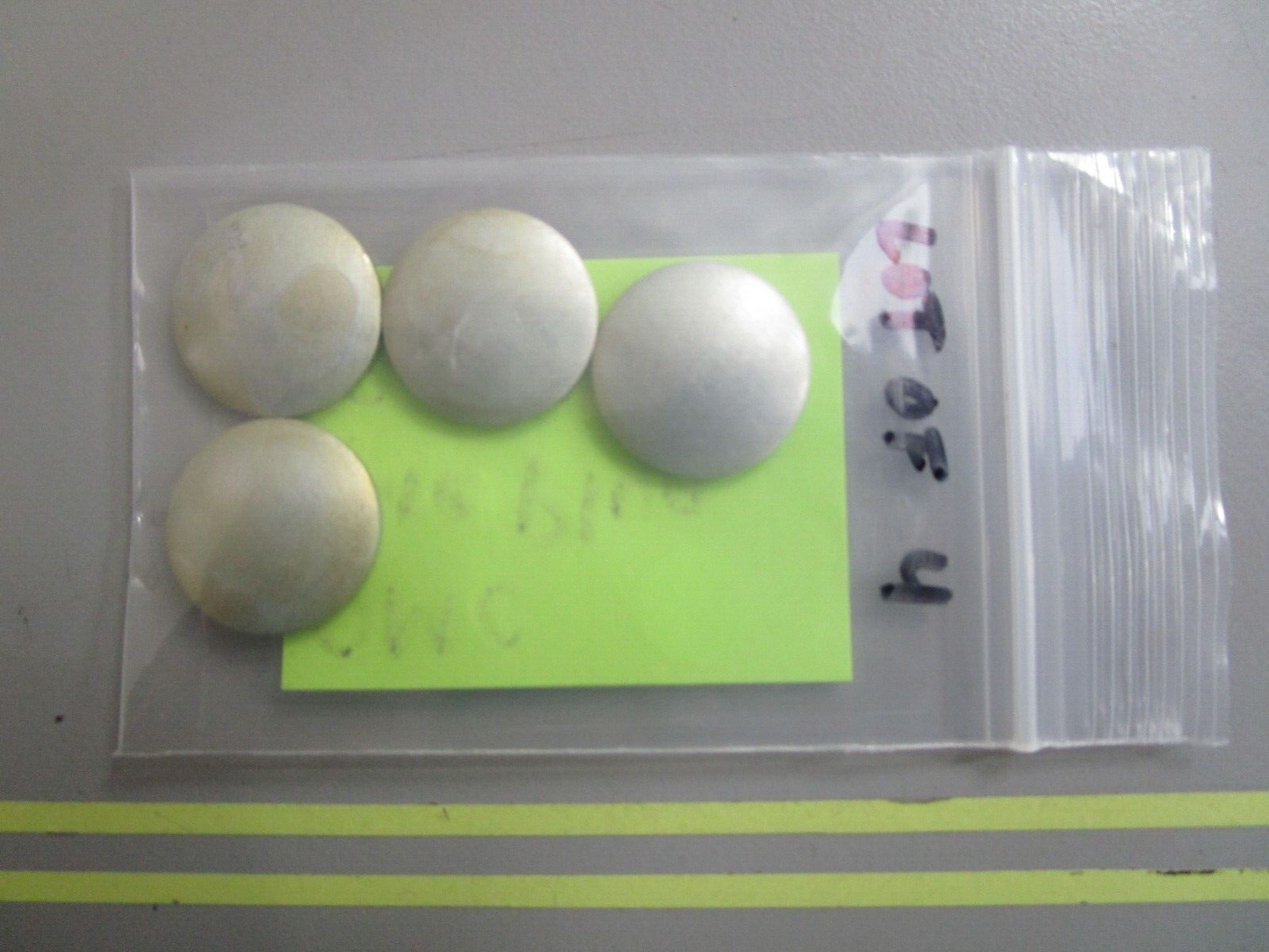 *NEW OEM* (LOT OF 4) 0770 OMC Johnson Evinrude Core Plug 306352 0306352