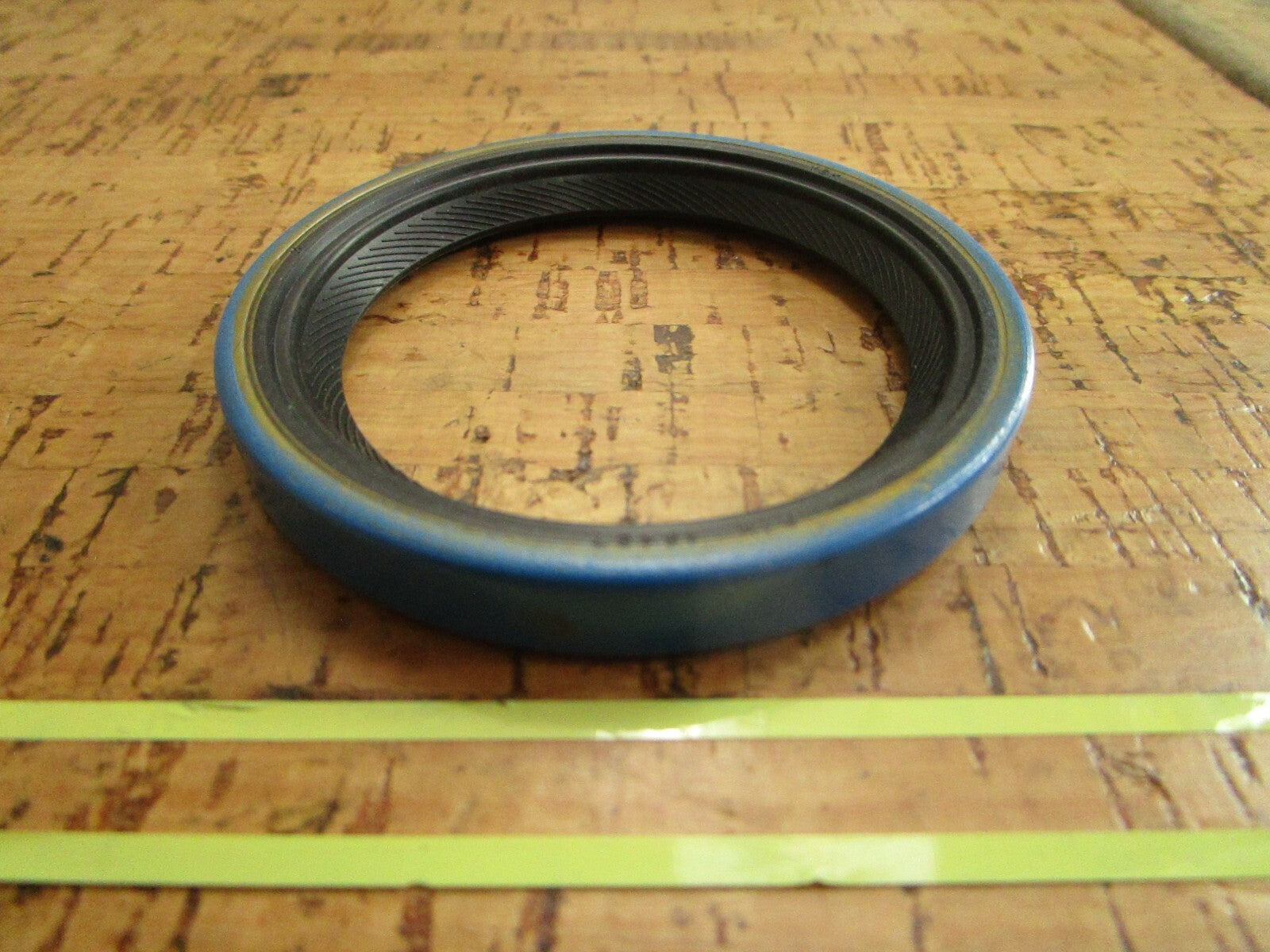 *NEW*  0810 Victor Seal 46467