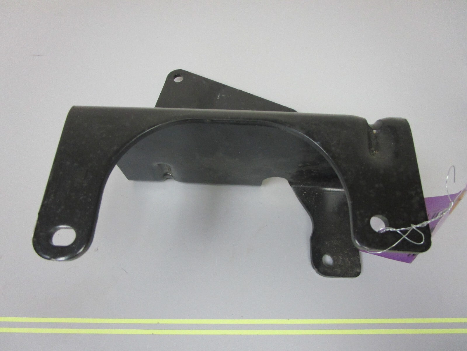 *NEW OEM* 0720 Mercury Quicksilver Alternator Bracket 863211T01