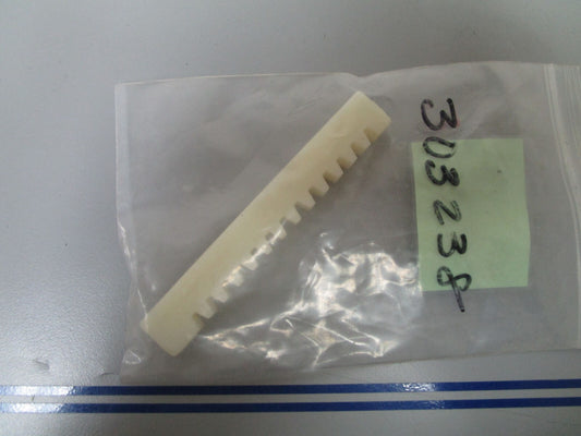 *NEW OEM*0770 OMC Johnson Evinrude Rack 303238 0303238