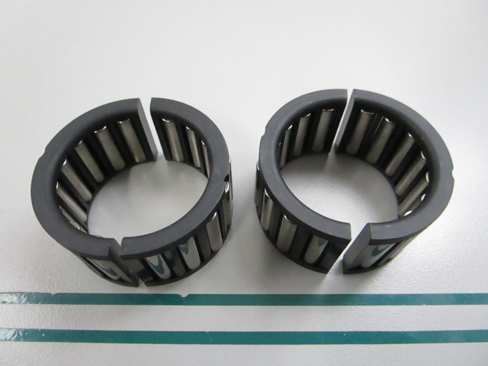 NEW OEM (LOT OF 2) 31-819193 Mercury Quicksilver Bearing Assembly 0810
