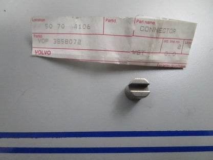 *NEW OEM* 0810 Volvo OMC Coupling 3858072