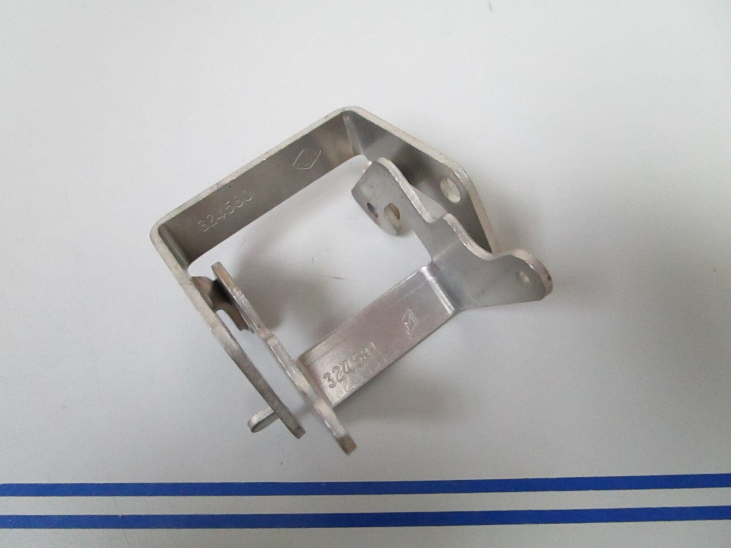 *NEW OEM* 0810 OMC Johnson Evinrude Lock Lever & Link 324580 324581