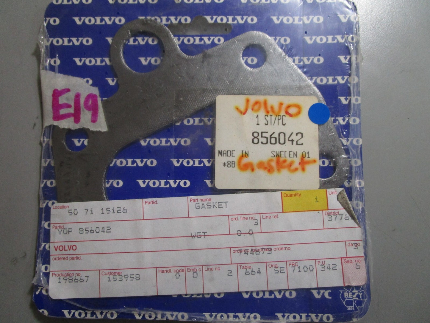 *NEW OEM* 0810 Volvo Penta Gasket 856042