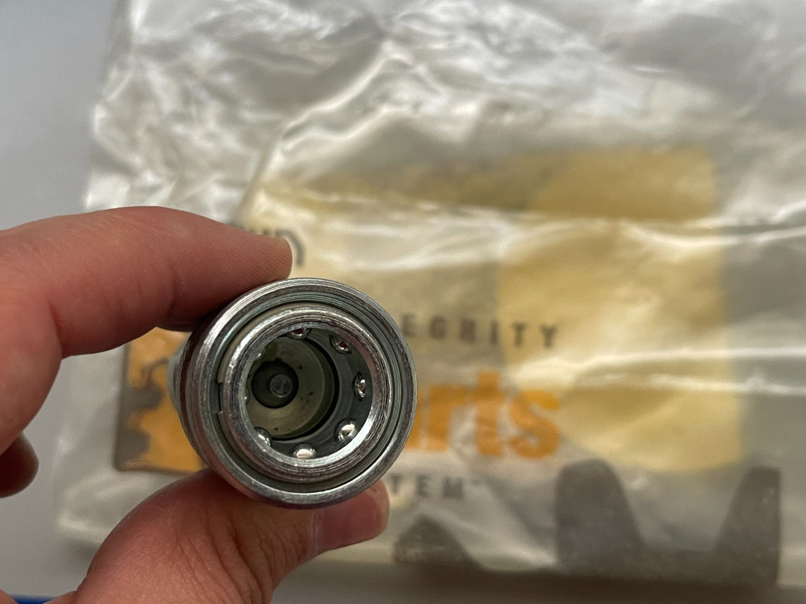 *NEW OEM* 0720 Crown Coupler 088839