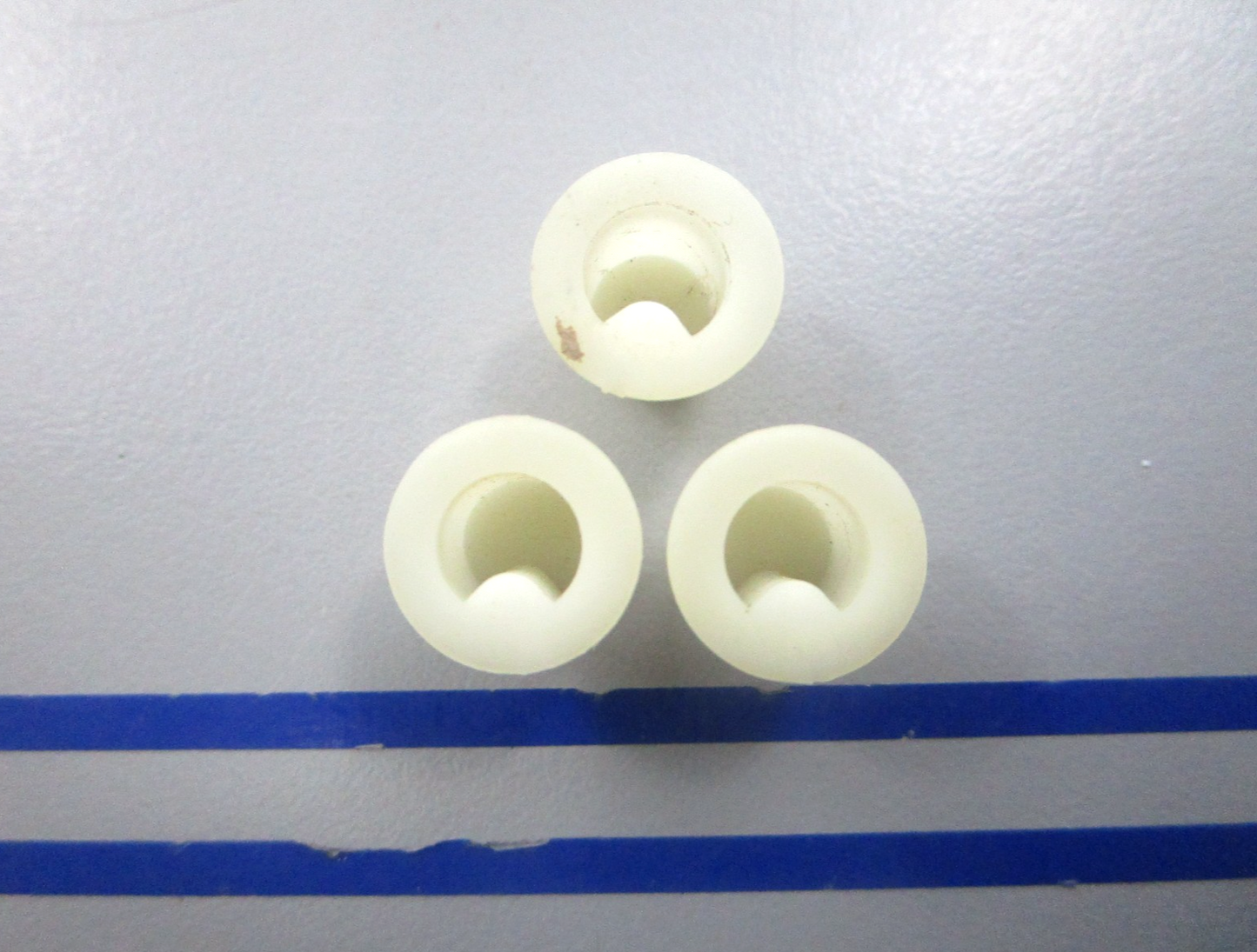 NEW OEM (LOT OF 3) 314585 0314585 OMC Johnson Evinrude Bushing 0810
