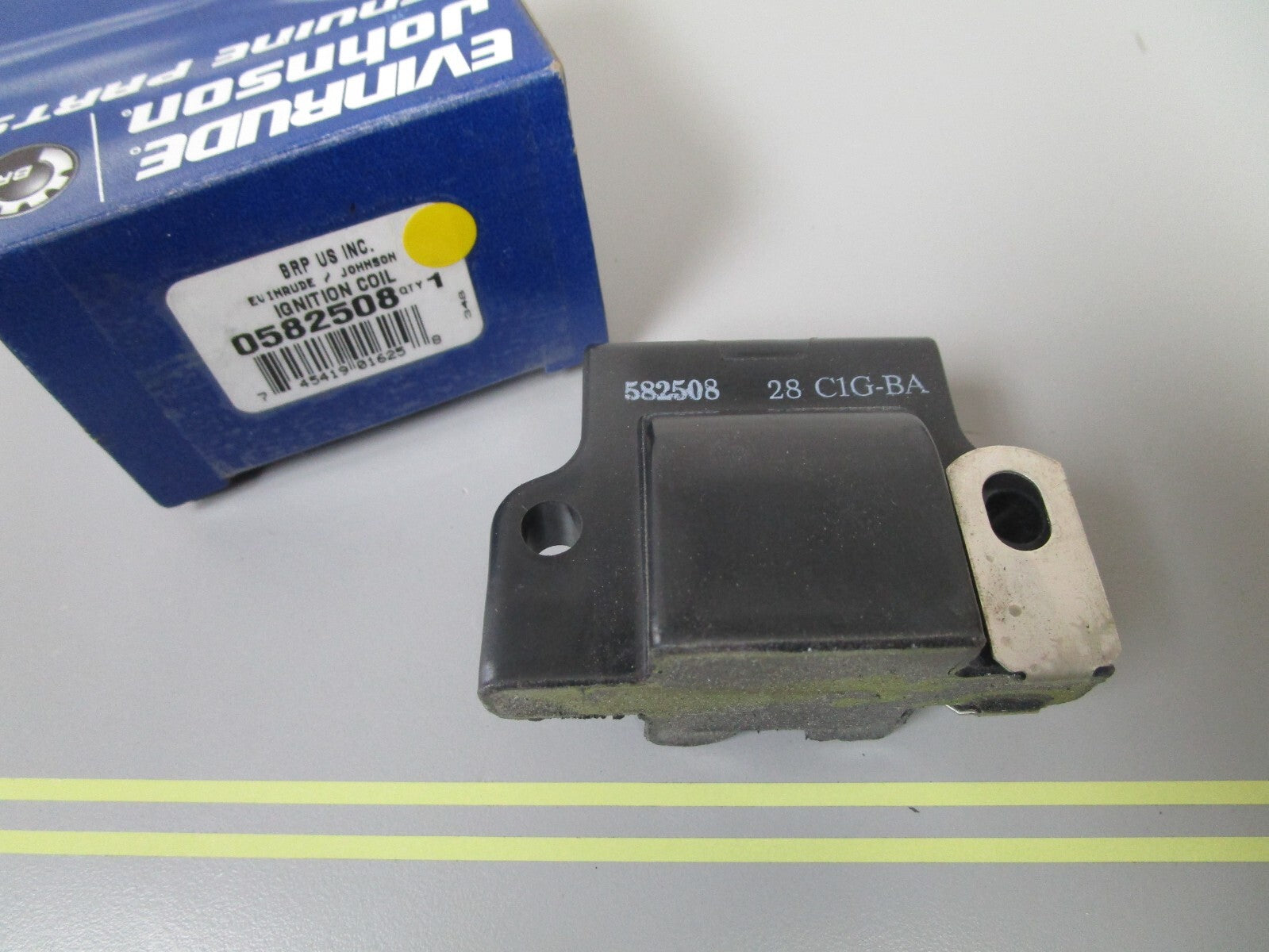 *NEW OEM* 0810 OMC Johnson Evinrude Ignition Coil 582508 0582508
