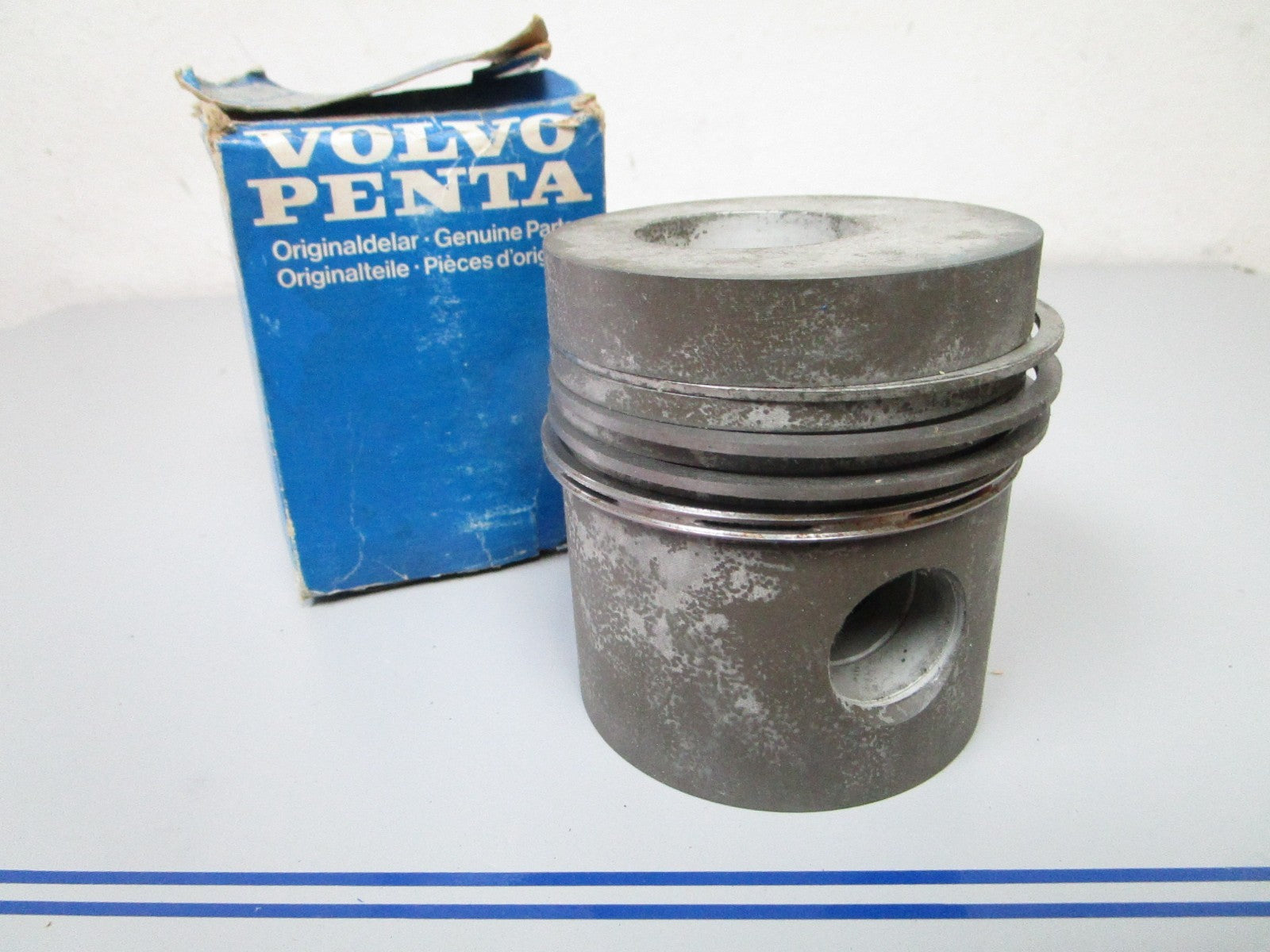 *NEW OEM* 0720 Volvo MD1 MD2 MD3 MD11 MD17 AQD2B STD Piston Assembly 875551