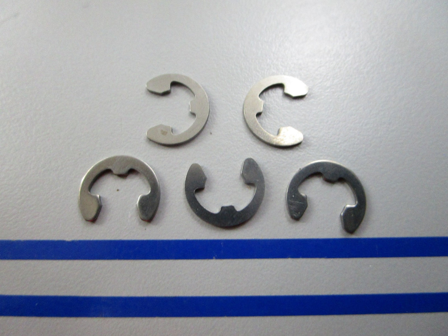 NEW OEM (LOT OF 5) 09383-08004 Suzuki E-Ring 0810