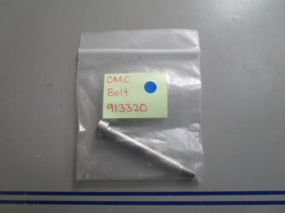 *NEW OEM* 0770 OMC Johnson Evinrude Bolt 913320 0913320