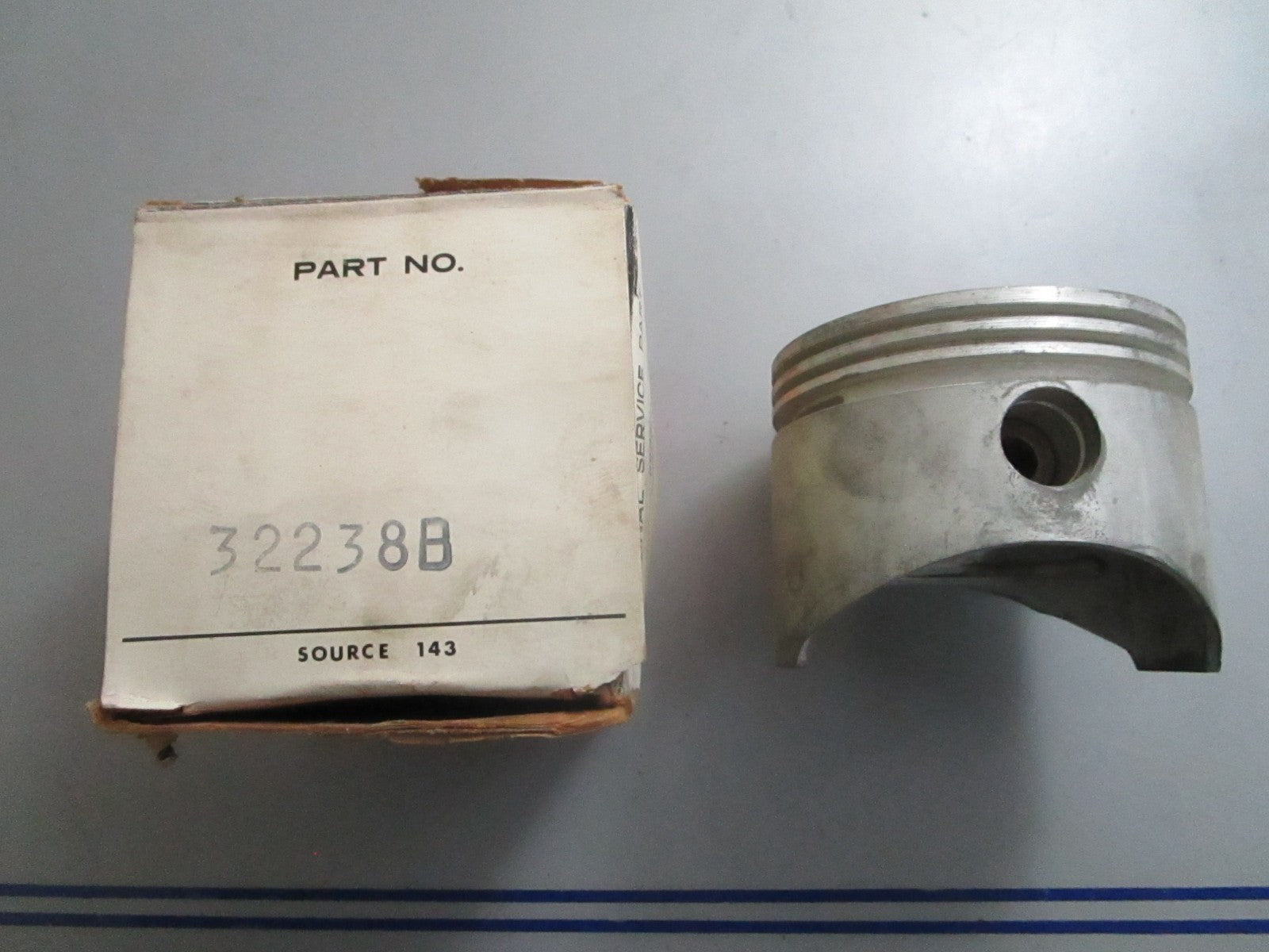 *NEW OEM* 0820 Tecumseh Piston 32238B
