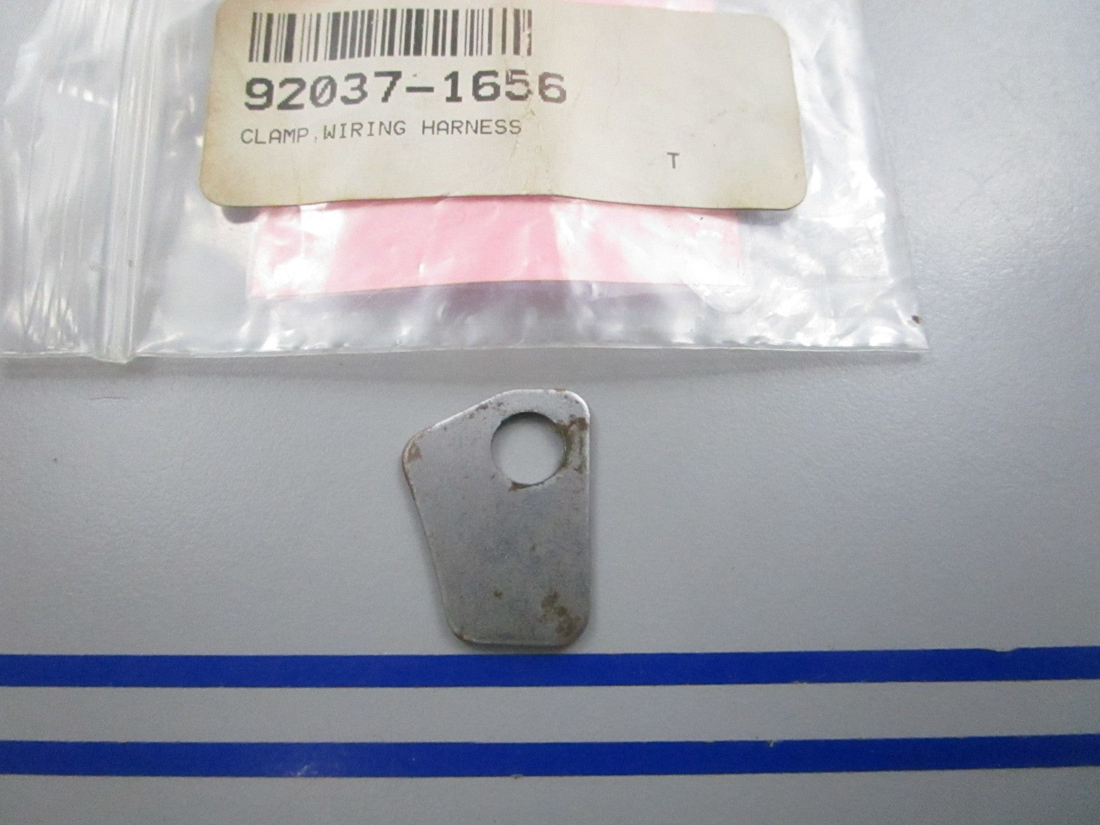 NEW OEM 92037-1656 Kawasaki Wiring Harness Clamp 0810