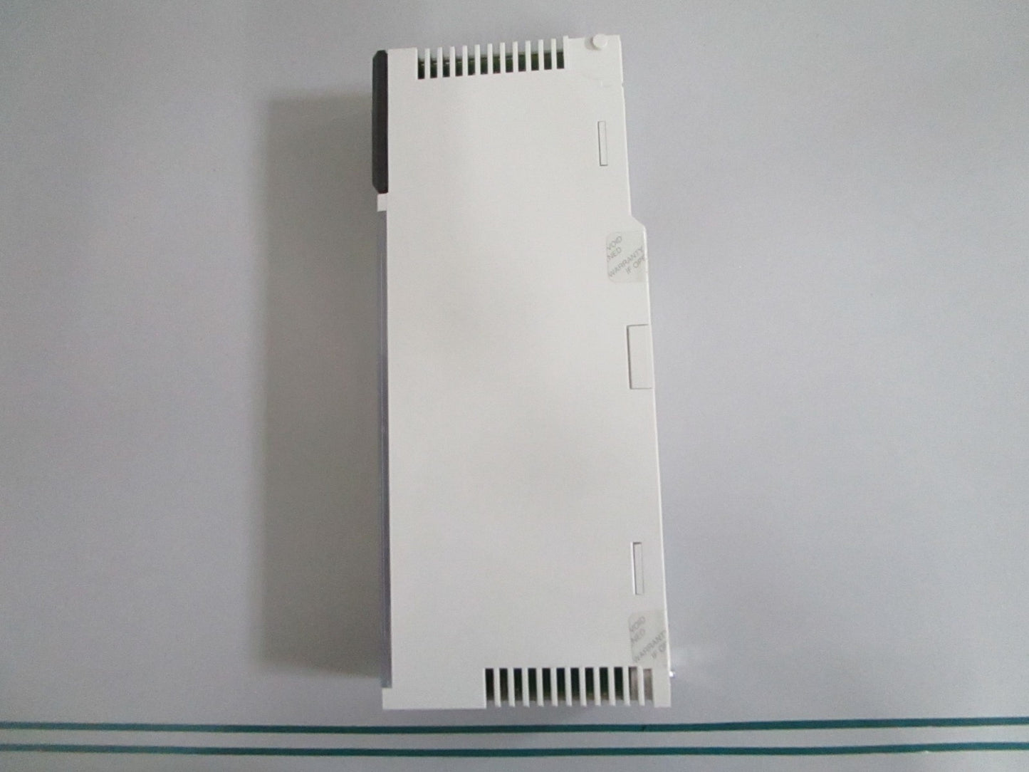 Schneider Modicon 140CRA93200 Quantum RIO Drop Adaptor Module NEW OEM 0820