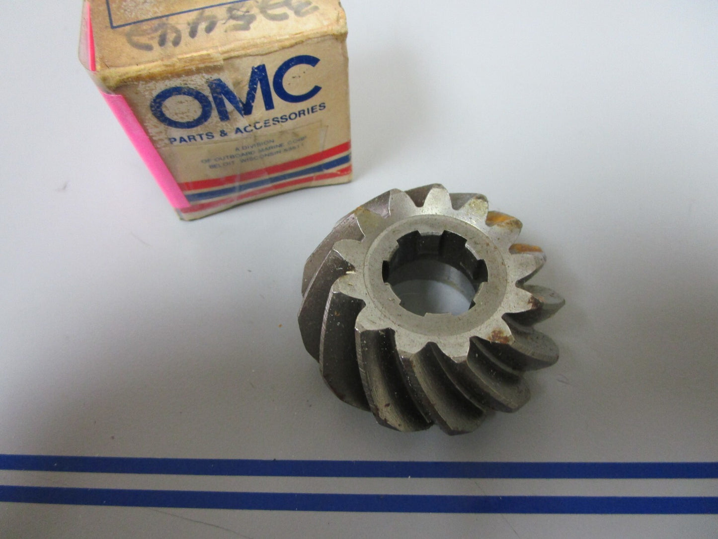 *NEW OEM* 0810 OMC Johnson Evinrude Pinion Gear 325442 333078 0325442 0333078