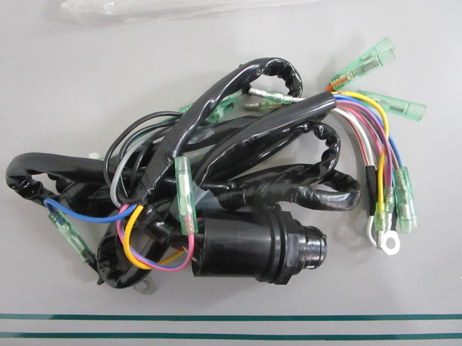 NEW OEM 37110-94720 Suzuki Ignition Switch Assy 0820