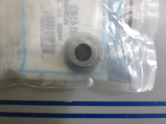 *NEW OEM* 0810 Mercury Quicksilver Bushing 814103 2